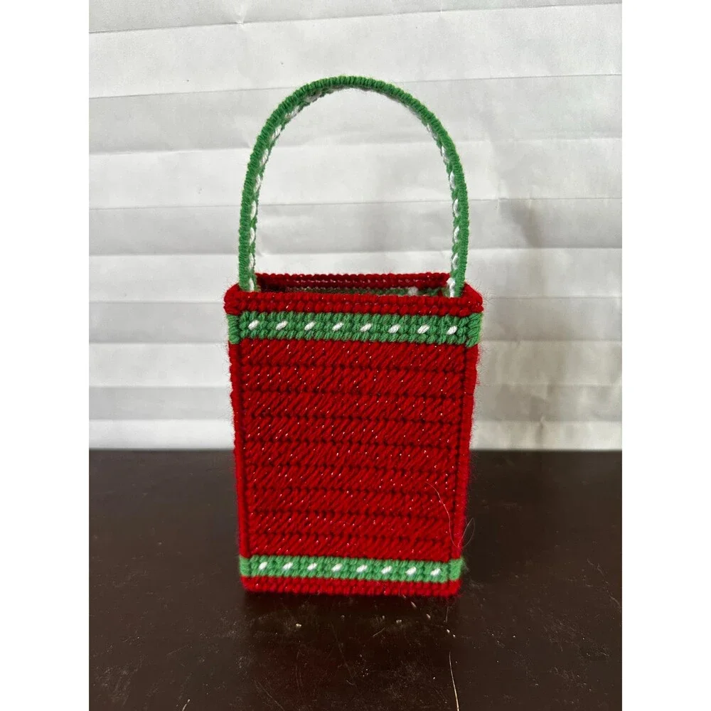 Handmade Christmas Tote – Plastic Canvas Festive Gift Holder  Reusable Christmas